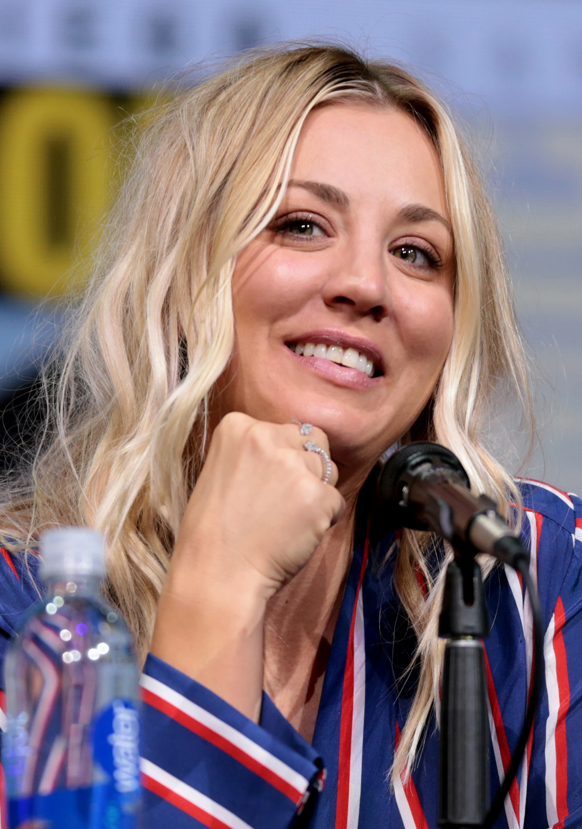 Kaley Cuoco by Gage Skidmore