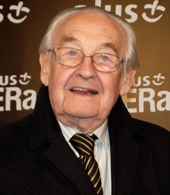 Andrzej Wajda OFF Plus Camera 2012 (cropped)
