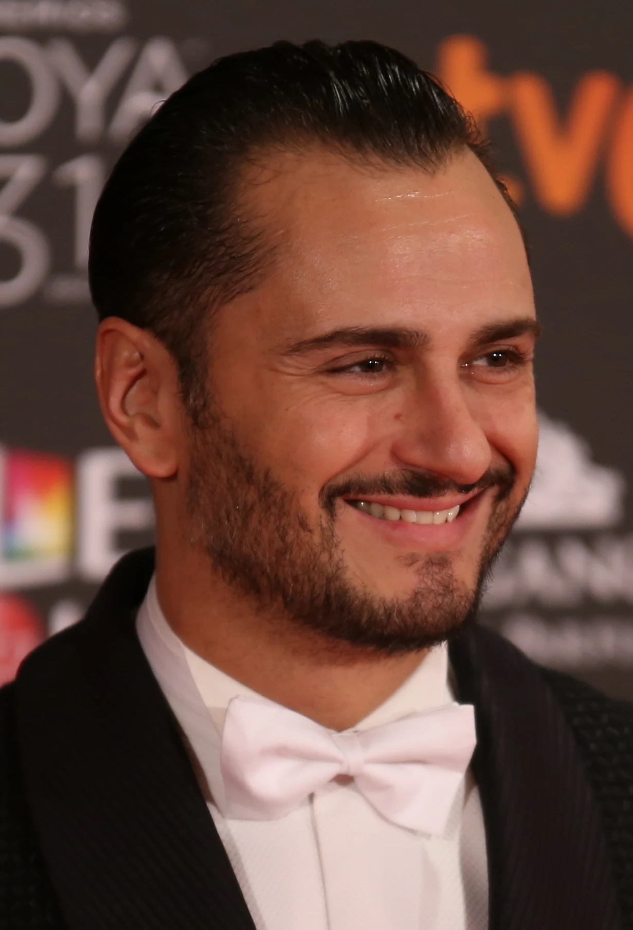 Asier Etxeandía Premios Goya 2017 (cropped)
