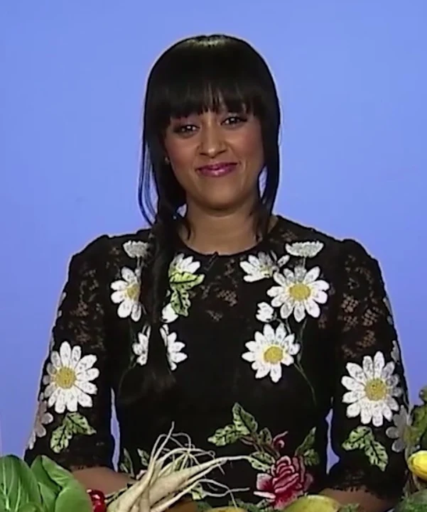 Tia Dashon Mowry — Tia Mowry on Sidewalks