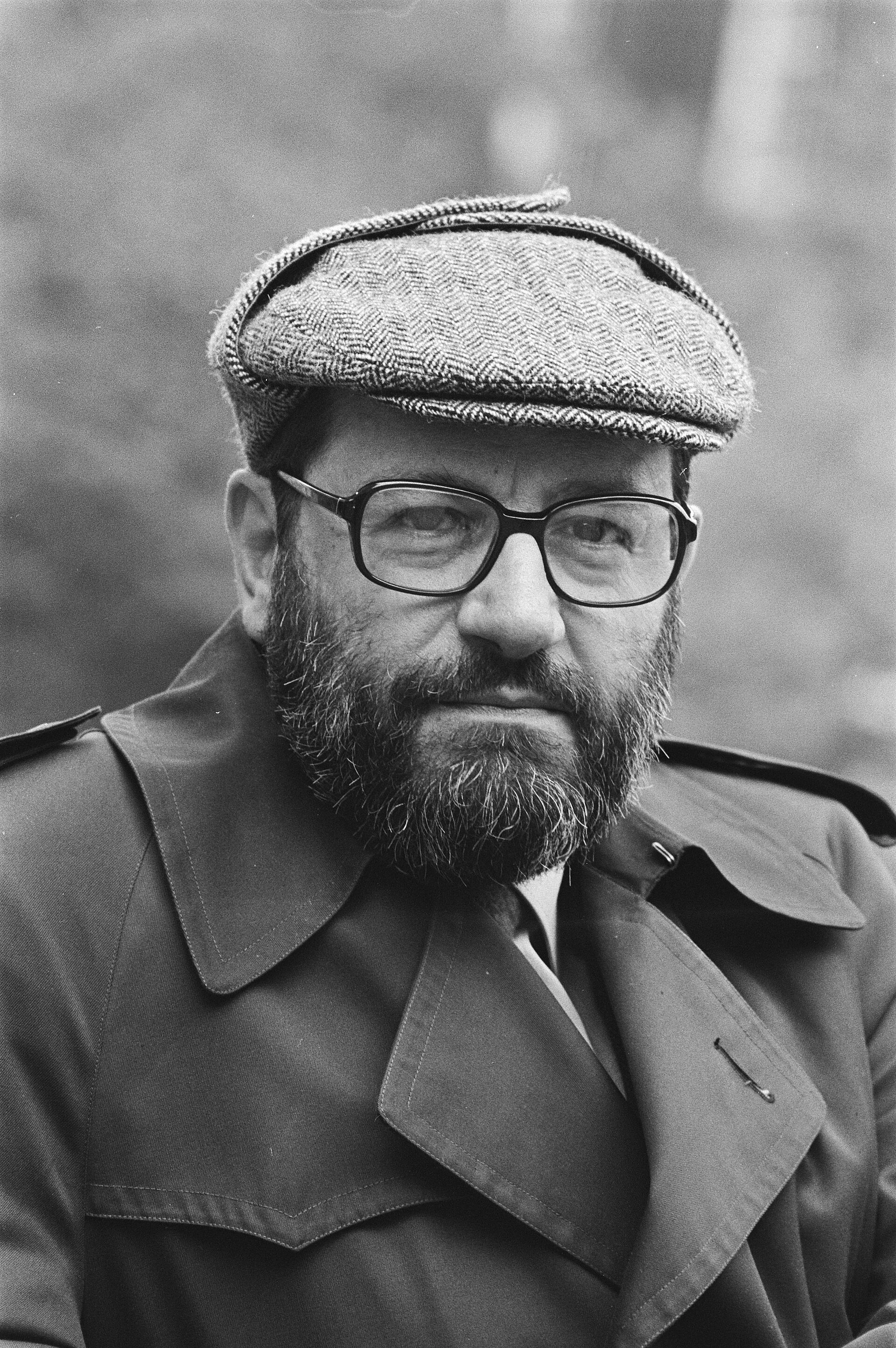 Italiaanse schrijver Umberto Eco , kop, Bestanddeelnr 932-9758