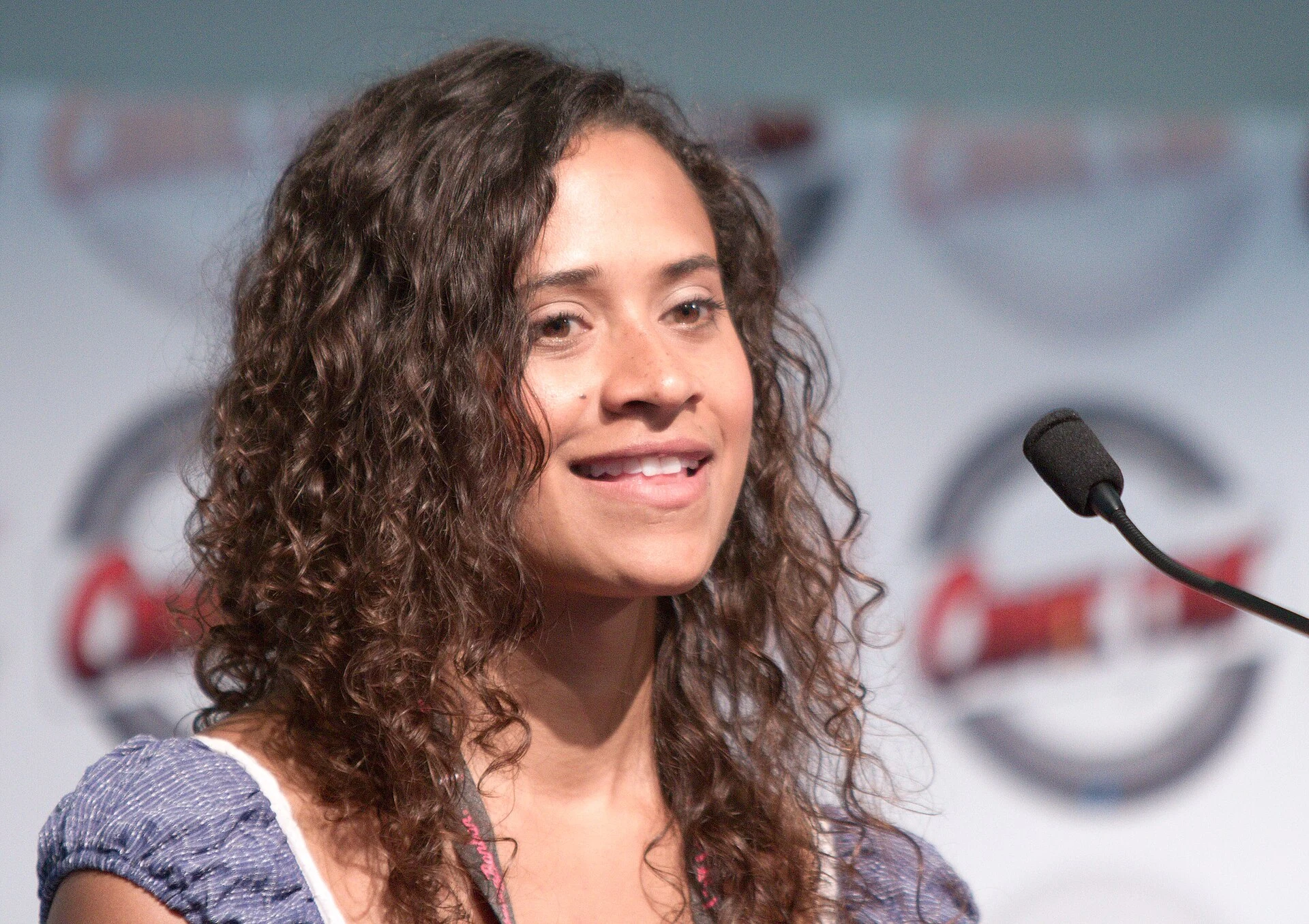 Angel Coulby 20100701 Japan Expo 3