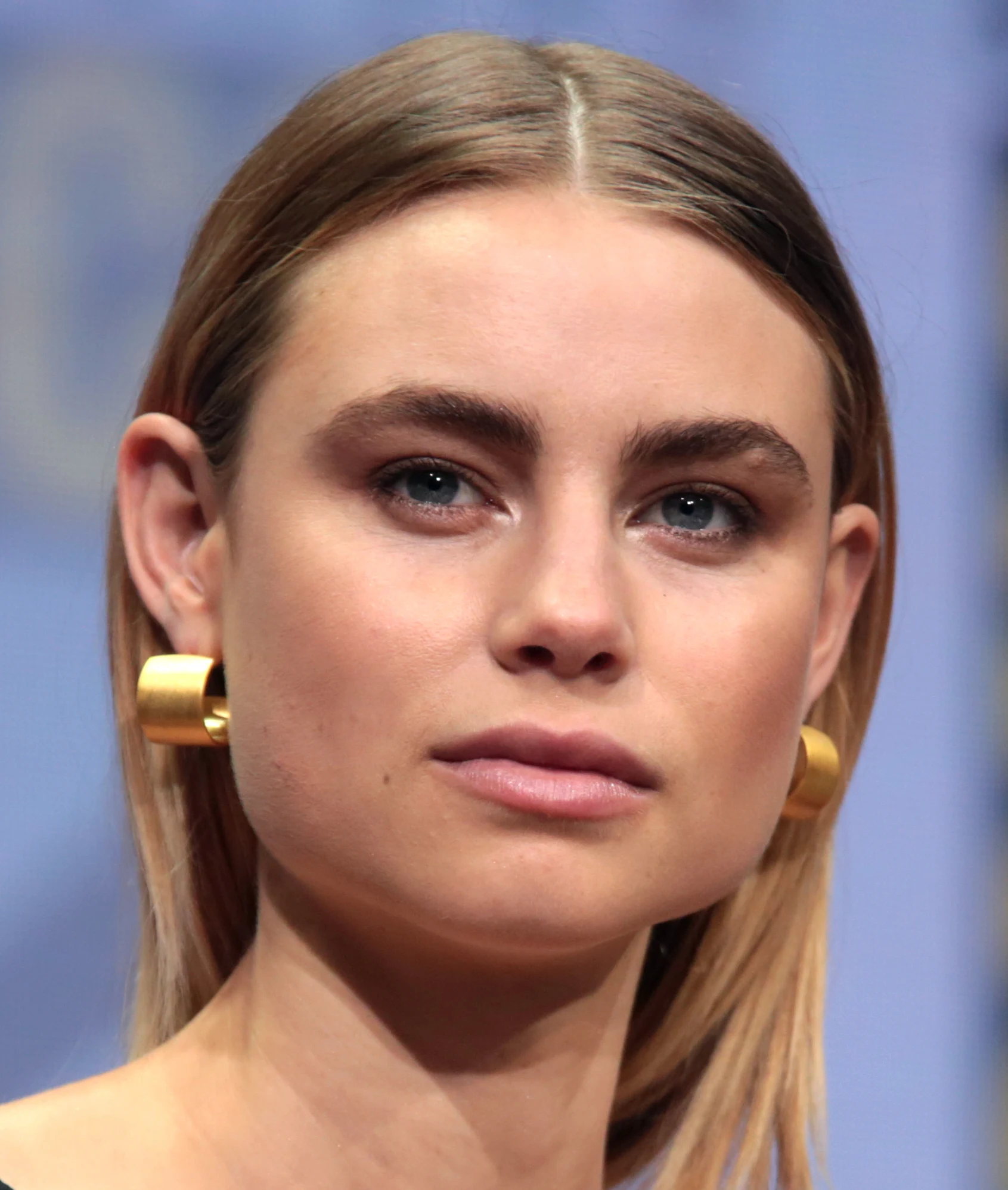 Lucy Fry (36102137926) (cropped)