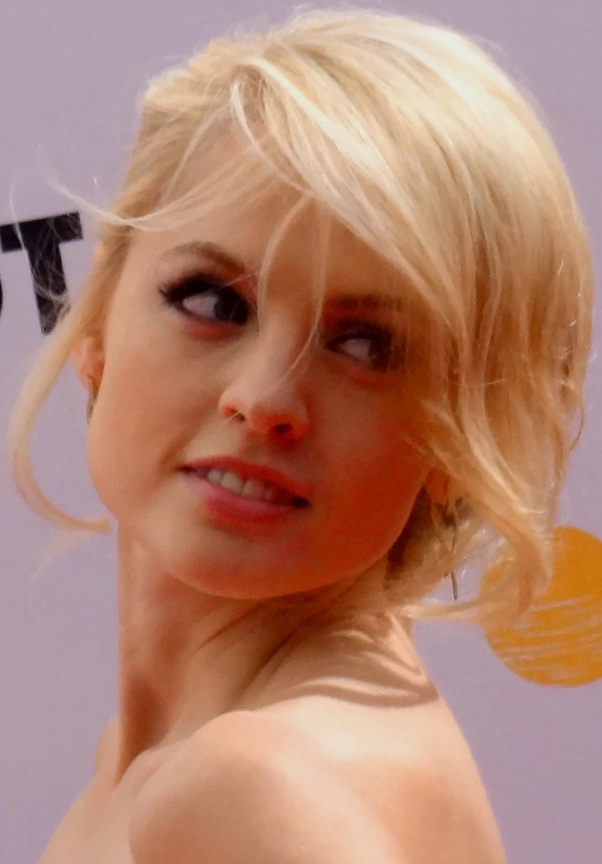 Yanina Studilina — Янина Сергеевна Студилина (cropped)