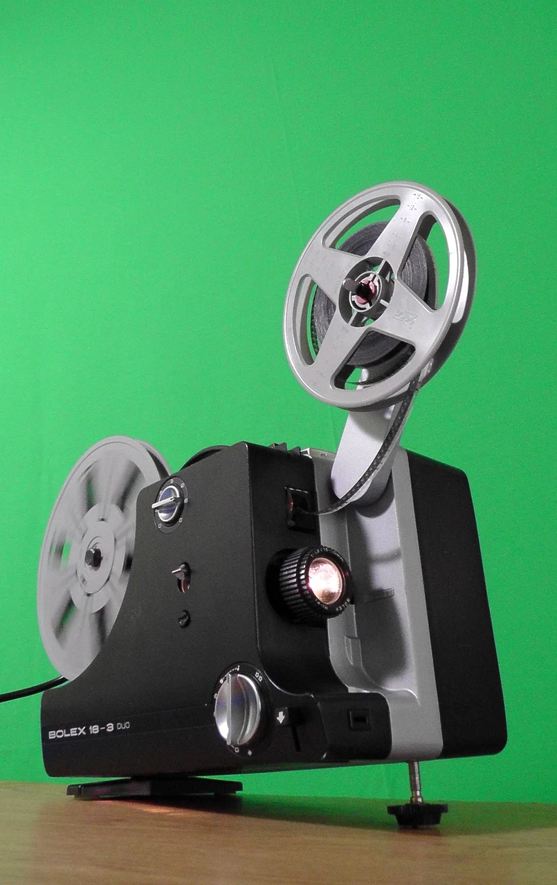 projector, cinema, reel, film, projection, movie collection, amateur movies, archive, green background, movie, light, former, devices, canvas, picture, actors, collection, iphone wallpaper