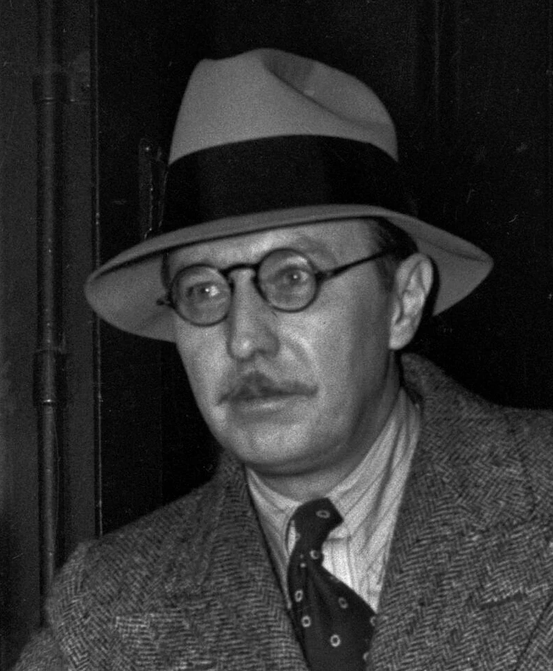 Howard Lindsay, 1935
