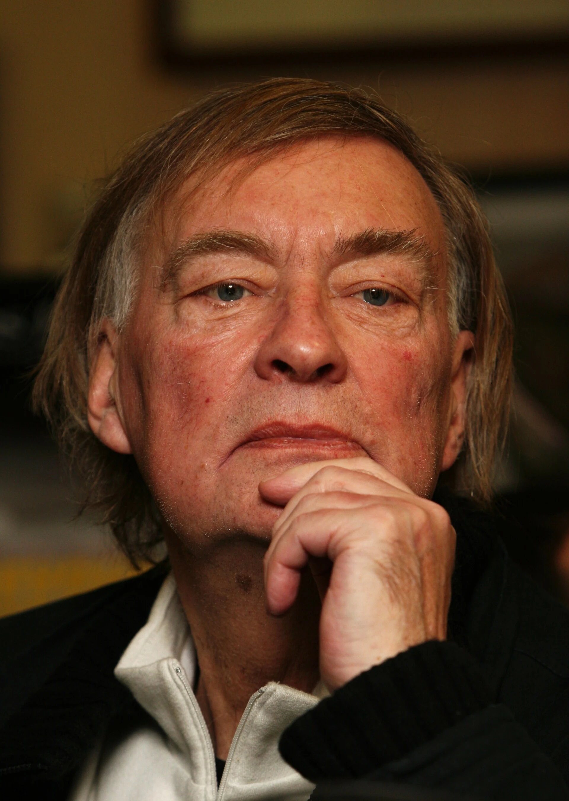 Vit Olmer